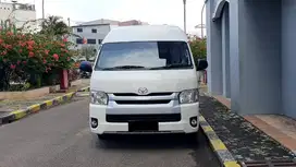 Toyota HiACE Commuter 2.5 16 Seat Diesel Manual MT Putih 2015 LOW KM
