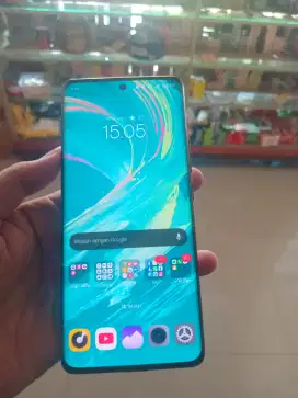 Realme 11 pro plus 12/512 ( bukan versi pro aja ya )