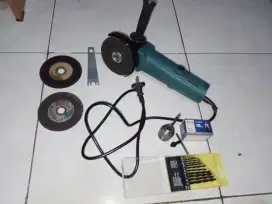 Grinda merk ecosen 900w,3pcs mata potong+2pcsamplas.Bisa jadi bor,nego