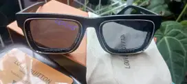 Kaca Mata Louis Vuitton (Authentic)