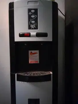 dispenser air dingin air panas