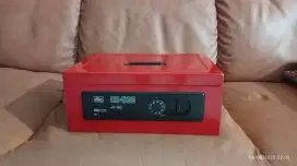 Safety Box merk dic