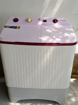 Mesin cuci POLYTRON 8kg