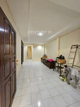Rumah Sunter Bgn 2 Lantai Rapi Siap Huni