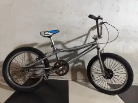 Sepeda bmx jadul GT ukuran 20 siap pakai