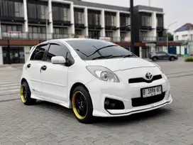 Toyota Yaris S Manual MT 2013 Putih