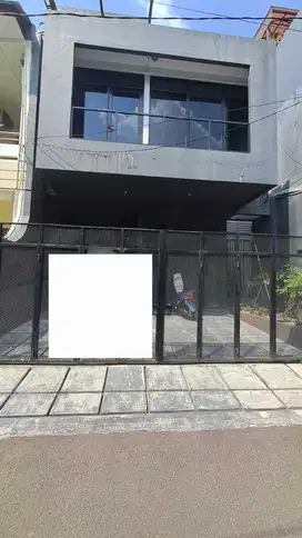 Dijual rumah murah 2,5lantai di Cipinang Elok Jakarta Timur siaphuni
