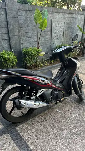 Dijual Honda Supra 2012 bodi mulus mesin bagus