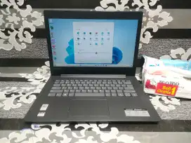Laptop Lenovo 330-14AST