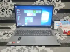 Laptop Lenovo Athlon Silver 7120