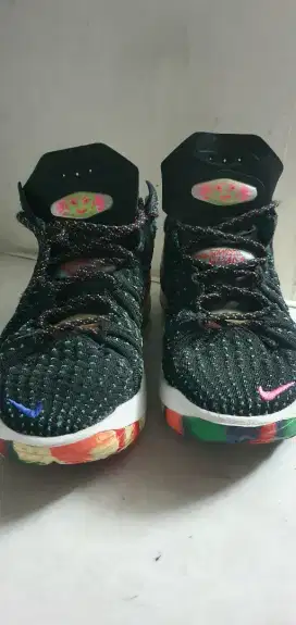 Dijual cepat Nike LeBron18