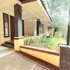 Rumah Terawat 2 Lantai River Park Bintaro  6523