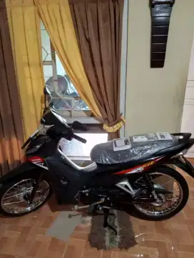 Honda Revo Baru Gress Tahun 2025 STNK BPKB atas nama sendiri