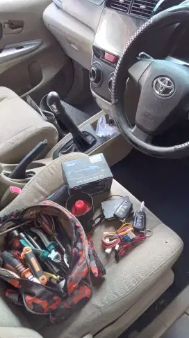 Jasa pasang remote alarm mobil Bandung