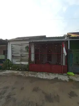 Dijual Rumah Mungil Siap Huni