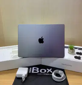 JUAL CEPAT, EX IBOX !! MACBOOK PRO M3 FULLSET.