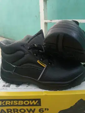 Di jual karna salah beli merk sepatu