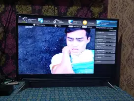 Jual tv led smat di gital 32 in. Merek sharp. No minus.