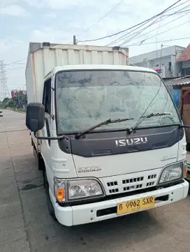 Isuzu NHR 55 box container jumbo, ready siap jln