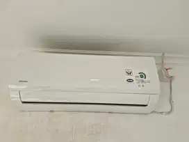 dijual AC Toshiba 1/2PK