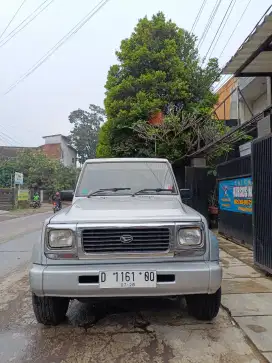 Di Jual santay Daihatsu Feroza 1997 pemakaian pribadi untuk pemakai