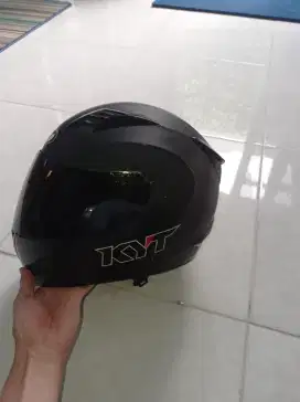 Dijual KYT R10 hitam doff