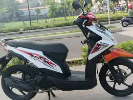 Honda beY FI esp 2016 pajak hidup halus mulus terawat