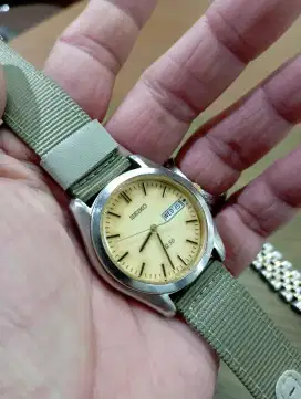 jam tangan seiko vintage Quartz japan movnt