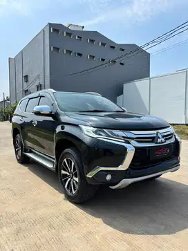 Mitsubishi Pajero 2.4 Dakar 2018 Automatic ( Hitam Metalik )