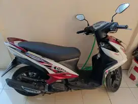 Yamaha Xeon 2011. Surat lengkap, murah
