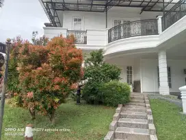 Dijual Rumah Perumahan Elit Full furnished