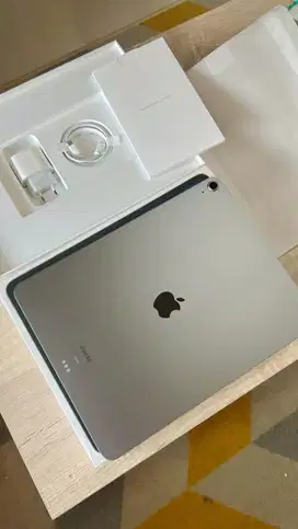 iPad M2 , 13 inch , 128 GB, Space Gray