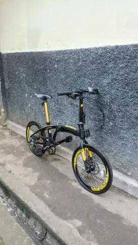 AVAND CHESTER X seperti baru