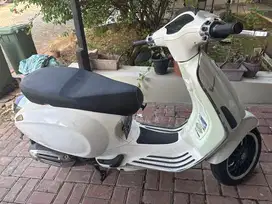 DIJUAL VESPA 2022 I GET ABS SPRINT