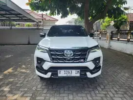 Fortuner GR 2.8 metik disel 2022