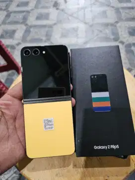 Samsung Z flip 5 5G 8/512GB sein fullset mulus