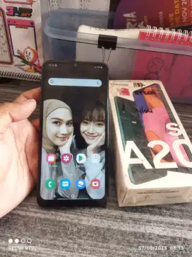 Samsung A20S 4/64gb normal