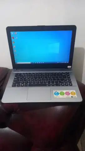 Laptop asus x441n udah ssd