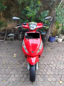 DIJUAL PIAGGIO ZIP 2011 MERAH