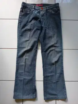 Celana Jeans Wanita Preloved
