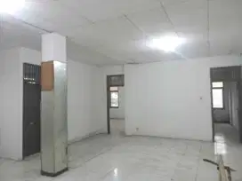 Ruko rendeng bagus siap pakai di mainroad moh toha bandung