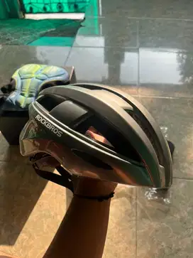Helm Sepeda Rockbros