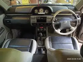 Nissan X-Trail 2,5 XT AT