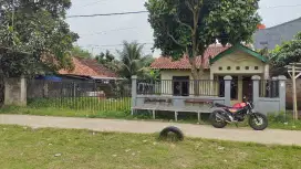 Tanah 300 mtr bonus bangunan