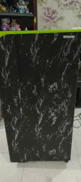 Kulkas 1 pintu toshiba siap pakai