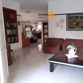 Dijual Rumah Klasik Asri Halaman Luas Cilandak Citos 1 Lantai SHM