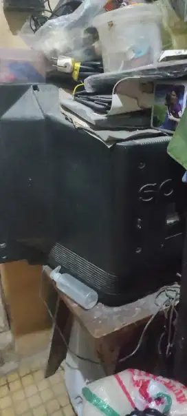 Tv tabung Sony 50 inc, nyala/hidup