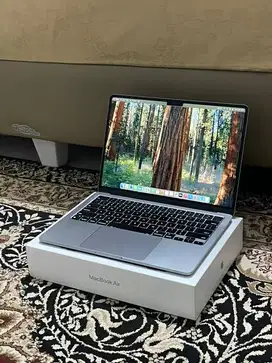 MacBook Air 2022 M2 13 inch 8/256