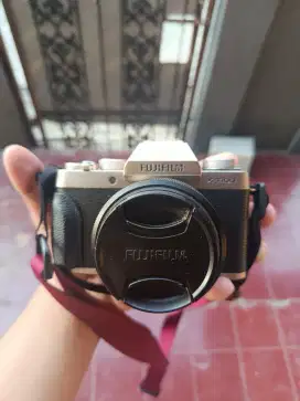 Fujifilm xt100 mirrorless