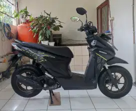 Honda beat street tahun 2025 bln 5 km 2000